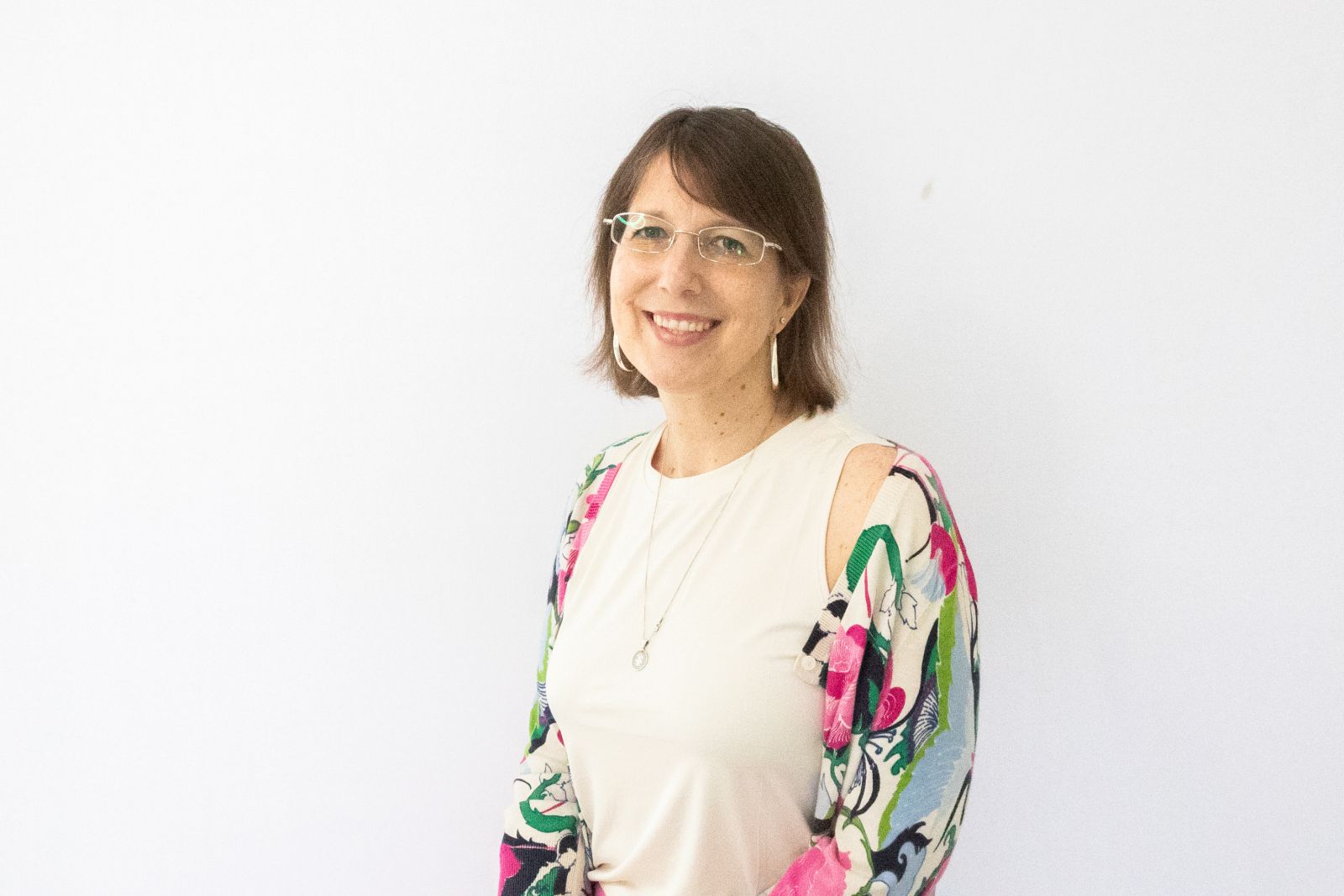 Sara Perry Headshot